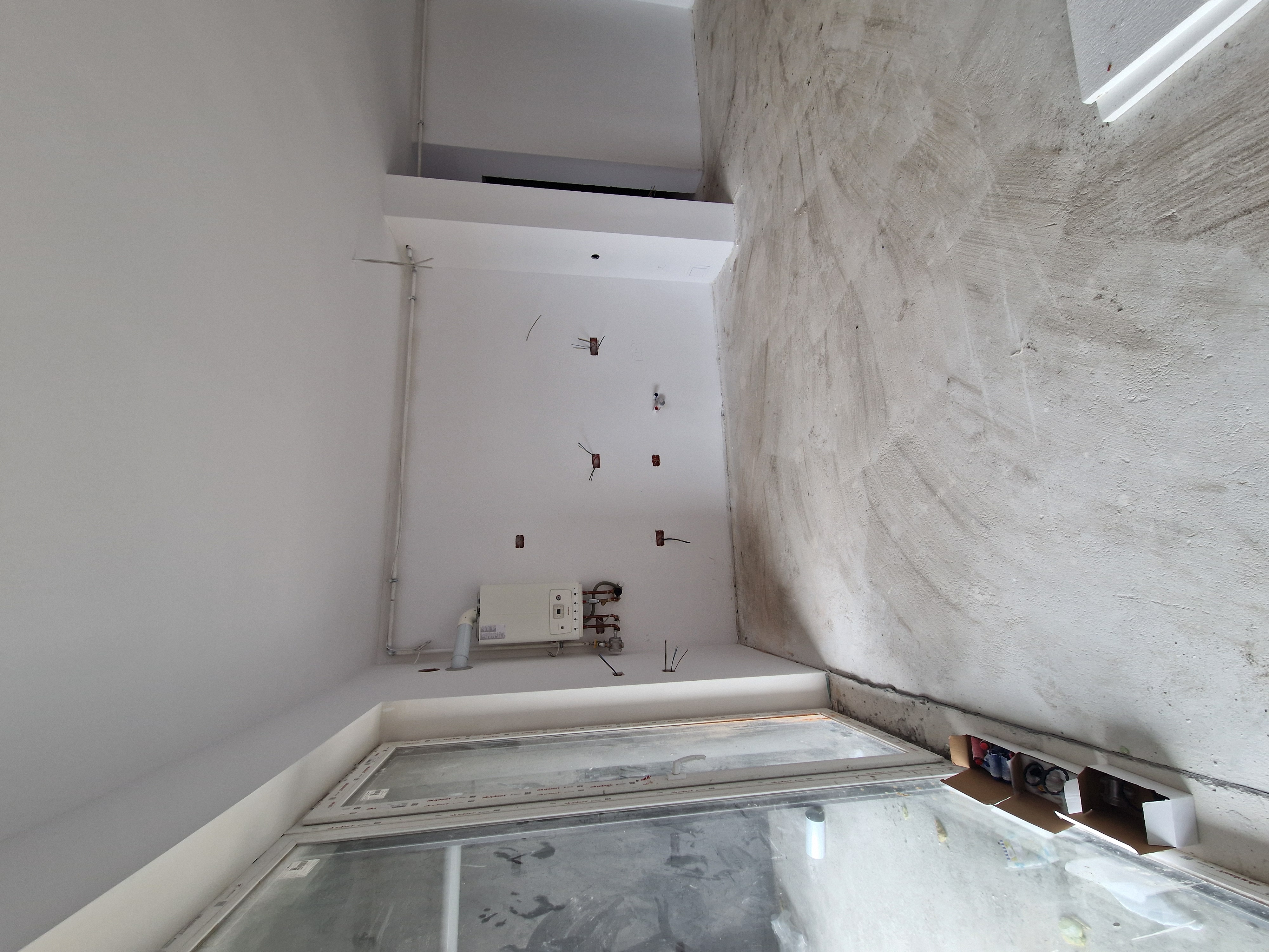 Înainte — Apartament cu open space și nișă de dormit