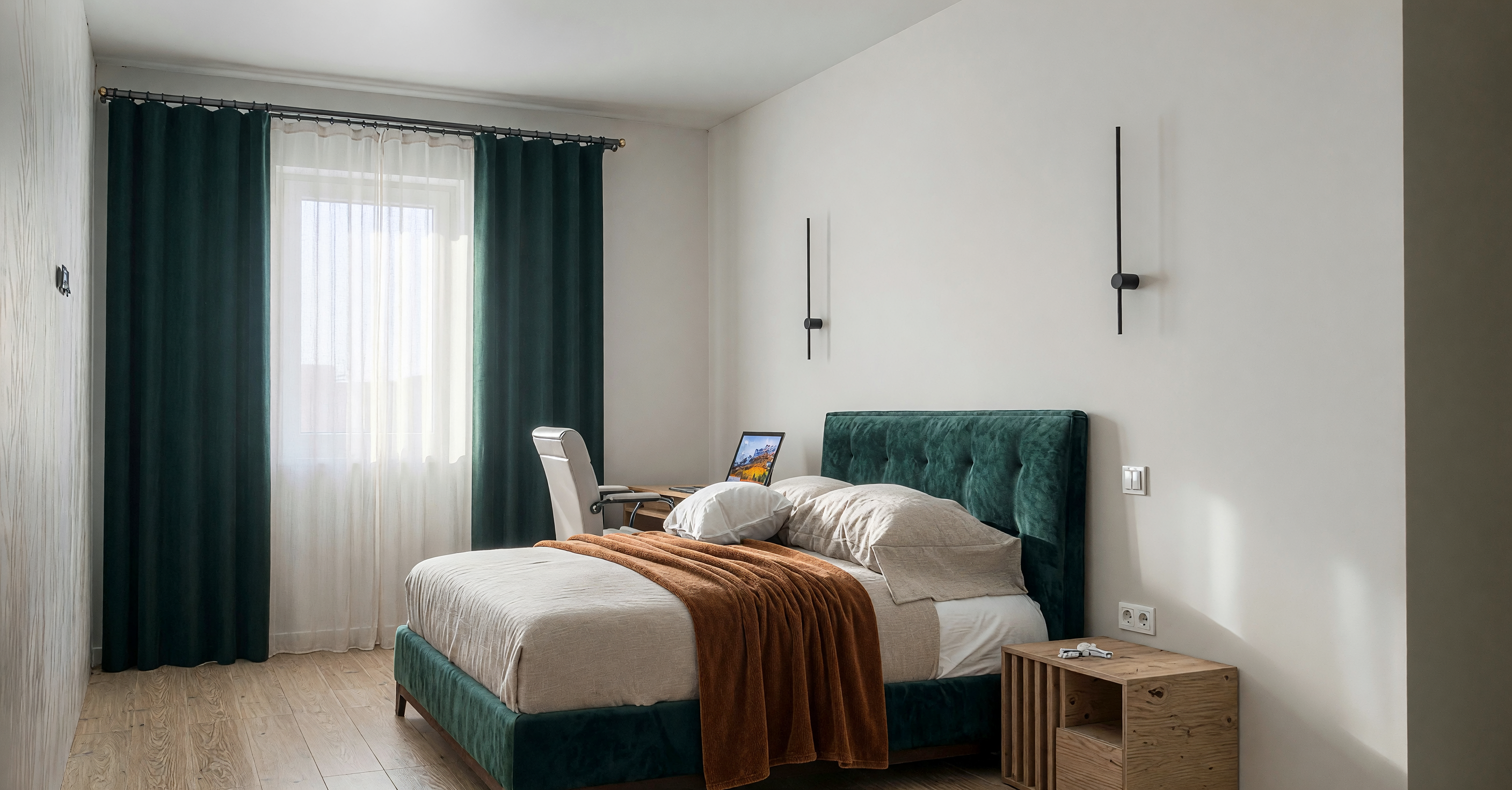Bedroom — Open-Plan Apartment with a Sleeping Nook